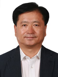 齐齐哈尔市梅里斯达斡尔族区委书记 黄大庆古人说"天下之势,以渐而成