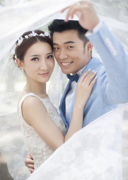 “好男人”陈赫承认离婚 称：“我真的扛不住了