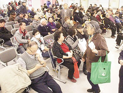 港媒:香港进入流感高峰期 年老病人死亡率达5