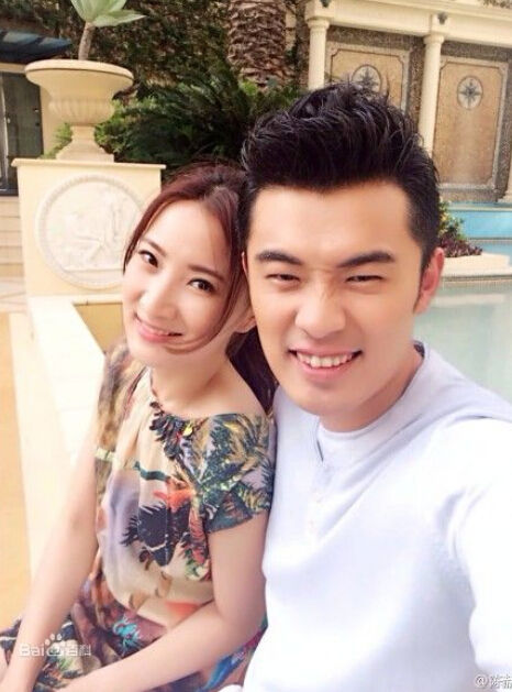 陈赫妻子与张子萱品味比拼