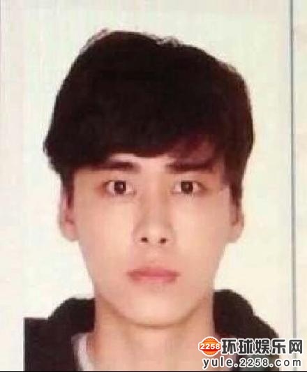 高颜值男星证件照大pk 陈伟霆你是猴子请来的逗比吗