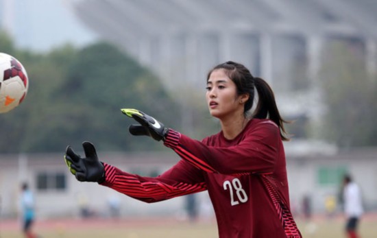 女足美女门将赵丽娜身高1.87米 文物双全担任