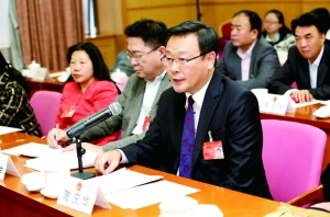 辽宁流动人口高考规定_教育部部长陈宝生 2020年全面建立新高考制度(2)