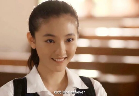 “小赵默笙”清纯甜美力挫唐嫣 吴倩旧照曝光疑整容