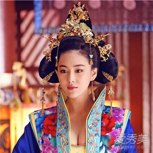 李晨前女友张馨予承包2015荧屏 抢尽风头简直