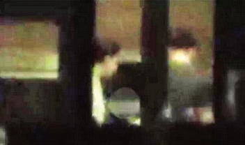 陈赫张子萱偷情视频曝光 上海约会厨房内拥吻