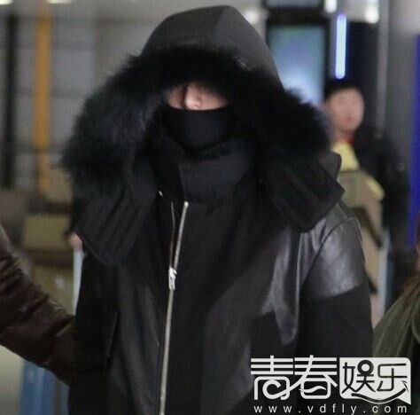 电影版《何以》黄子韬角色成谜 试妆照曝光猜