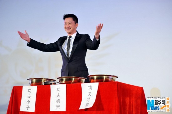 《战狼》主题曲首次曝光孙楠保驾护航 自曝被吴京唱“跪”