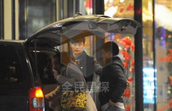 陈赫前妻被曝曾当客服并非富二代传华谊撮合二人复婚