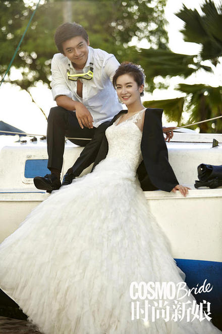 小燕子尔康曝结婚照引网友惊叫 李佳航李晟海