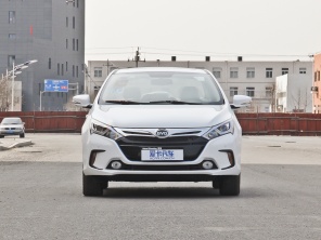 比亚迪汽车2014款秦