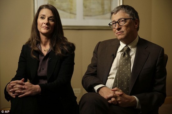 比尔·盖茨抱憾未学外语 羡慕扎克伯格流利汉