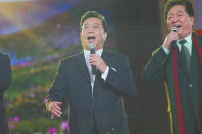 李双江在儿子入狱后首商演 好友:没离婚