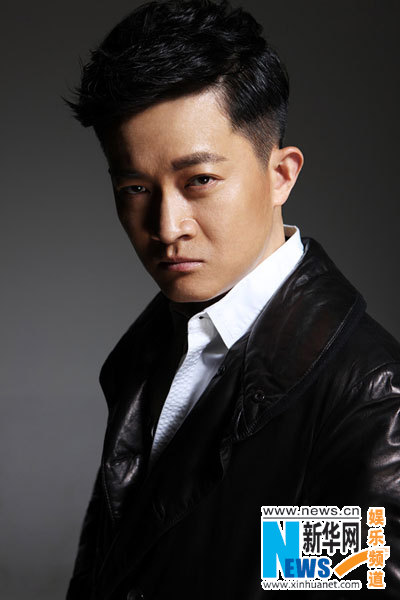 志刚写真曝光 黑系搭配显冷峻大展舞步轻盈律动