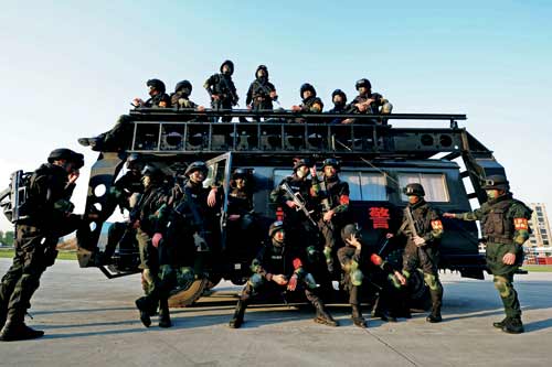 揭秘武警<em>特种警察</em>学院:享誉世界,<em>女特警</em>受追捧