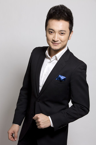尼格买提主持2015央视春晚 大婚受关注不透露新娘名字