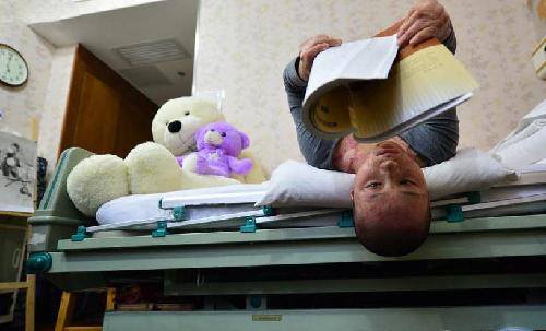 被官二代毁容少女索赔360余万 在北京坐地铁被