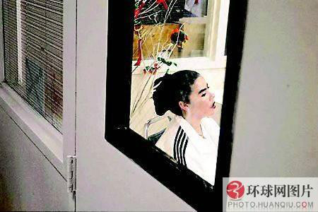 男子狗窖囚禁2女当性奴 图揭全球十大变态性奴