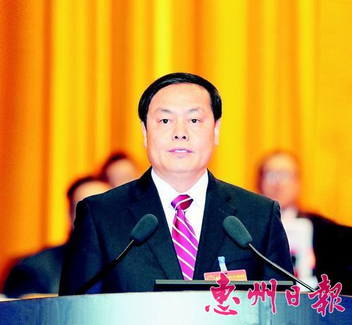 陈奕威 惠州经济总量 突破_惠州经济职业技术学院(3)