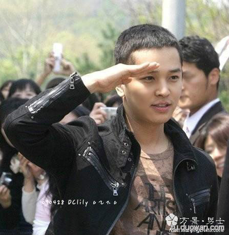 EXO少女时代张根硕 网友最不想看的素颜照