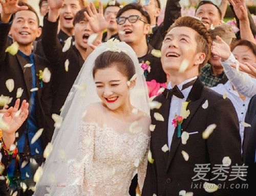 圆脸婚纱造型_圆脸短发造型(3)