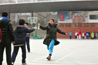 中小学体育课将增加课时 办校园足球联赛