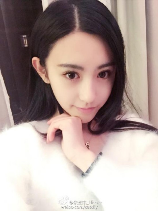 小女星欲起诉王思聪 王思聪曝其被老男人包养