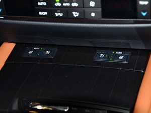 �׿���˹ �׿���˹GS 2014�� 300h ���Ȱ�