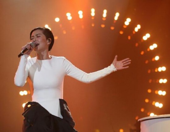 我是歌手第三季谭维维夺冠 古巨基淘汰下期主