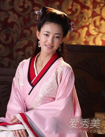 秦岚王丽坤佟丽娅马苏 春晚四美古装发型PK--