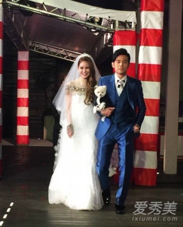 昆凌周杰伦婚纱照_周杰伦昆凌婚纱照原图