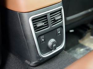 克莱斯勒(进口) 克莱斯勒300C(进口) 2014款 3.0L 卓越版