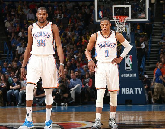 杜兰特单节15分杀神模式 雷霆想赢靠他发威