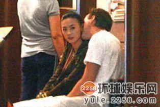 张柏芝表示;已经是过去式啦,今天在我站在台上只是讲笑嘛,不好再提
