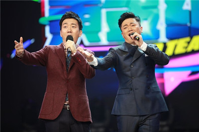 《小苹果》成台湾神曲 筷子兄弟承包排行榜