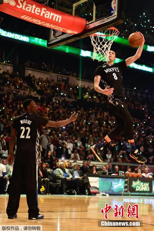 2015NBA全明星赛 库里夺三分冠军拉文获扣篮