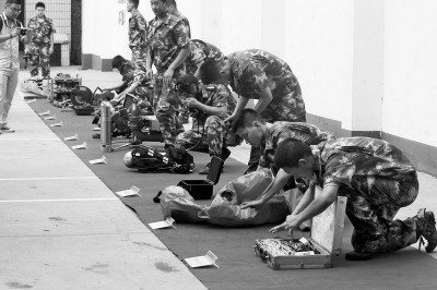 河南消防去年出警6万次 社会救助一半让摘马蜂