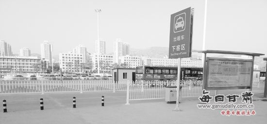 七里河人口信息网_兰州市七里河区医护人员为村民现场义诊(3)