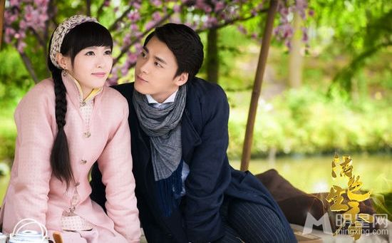 钟汉良黄晓明唐嫣杨幂深情对视 揭女星现实感