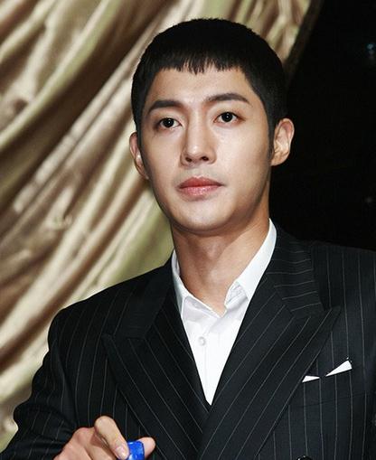 韩国男星人口_韩国男星(2)
