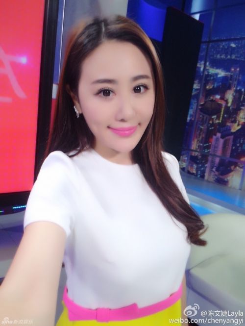 王思聪新欢长相甜美皮肤白皙