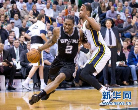 NBA常规赛:马刺不敌爵士