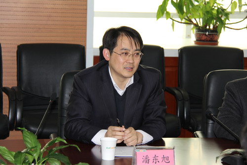 曾任六安市委常委,金寨县委书记.     2015.02任六安市委副书记.