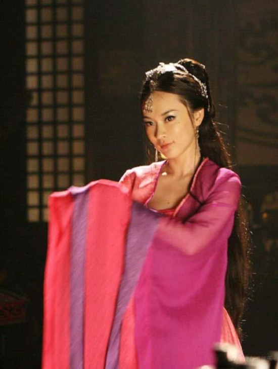 最妖艳妲己也被剪胸?九版本苏妲己比美