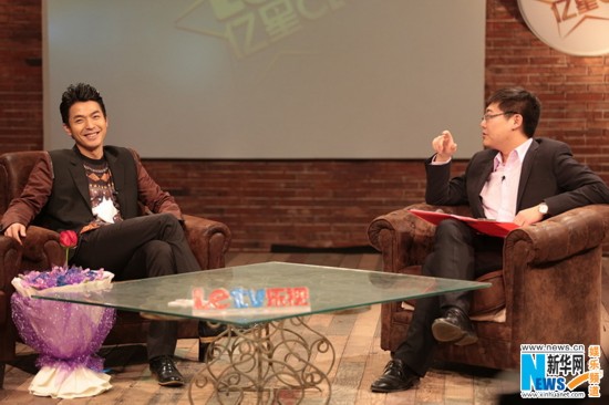 《千金归来》庆功 李易峰承认与李沁恋情现场