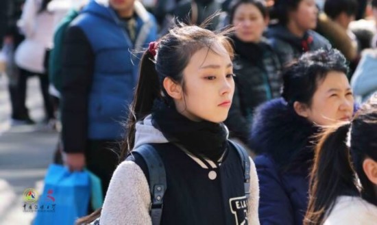 中戏艺考美女pk传媒生 清新靓丽颜值爆表