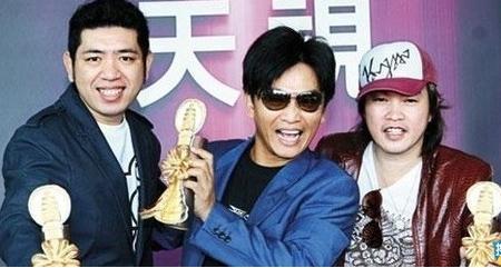 大庆小芳唱的等你吉他歌曲谱(3)