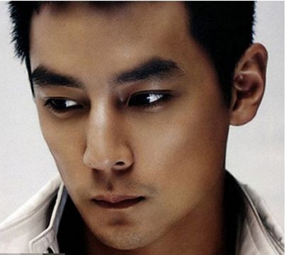 脸型决定 智商 高低:男性 脸长 眼宽 智商高 --陕西频