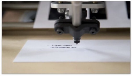 Bond手写机器人问世 可完美模仿真人笔