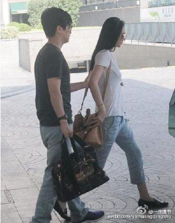 清华哥哥李健称老婆小贝壳 女博士娇妻颜值高